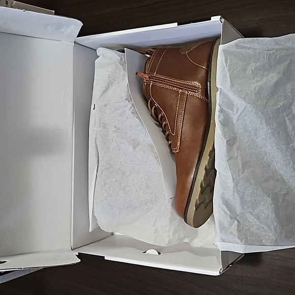 NIB Boathouse Men's BLACKWELL LAWRENCE Tan / Bronze Boots Size 9 - Picture 8 of 8